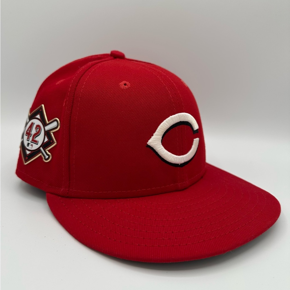 Cincinnati Reds Fitted Hat 6 3/4 New Era Jackie Robinson Patch